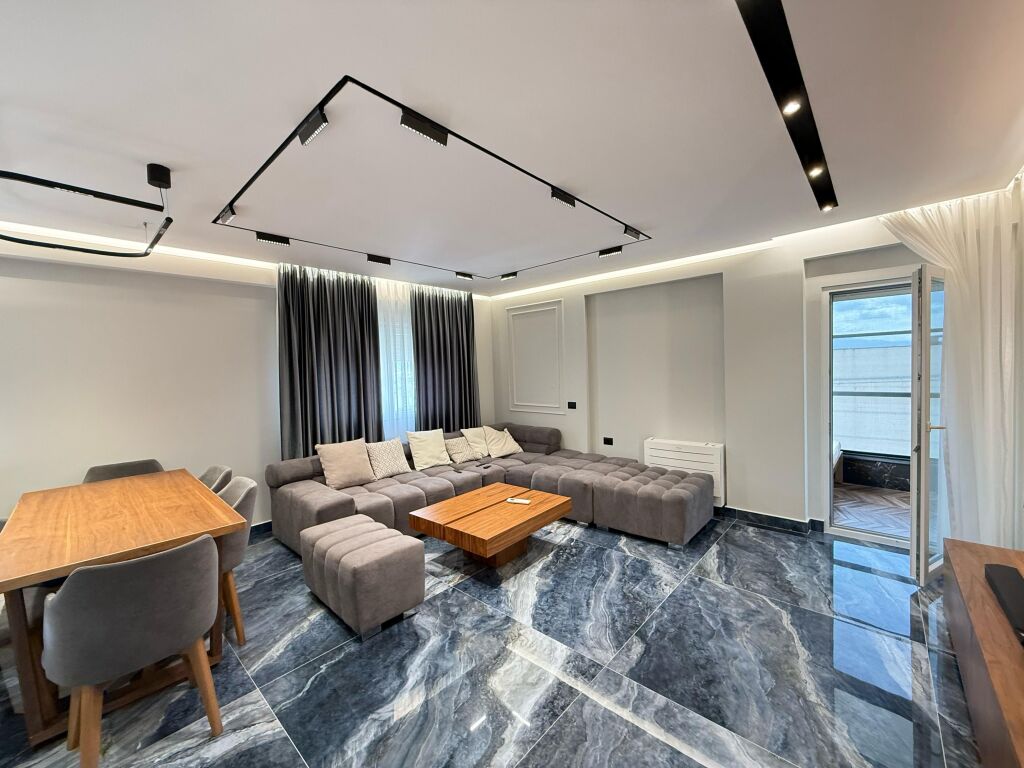 🏡 APPARTAMENTO MODERNO IN AFFITTO 2+1+2 – GIARDINO BOTANICO