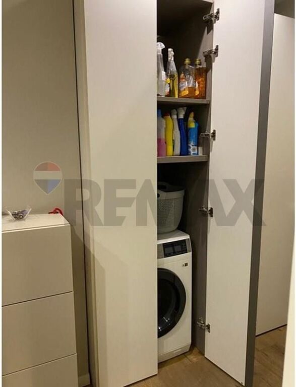 Affittasi appartamento 2+1 con posto auto Zona del Blloku