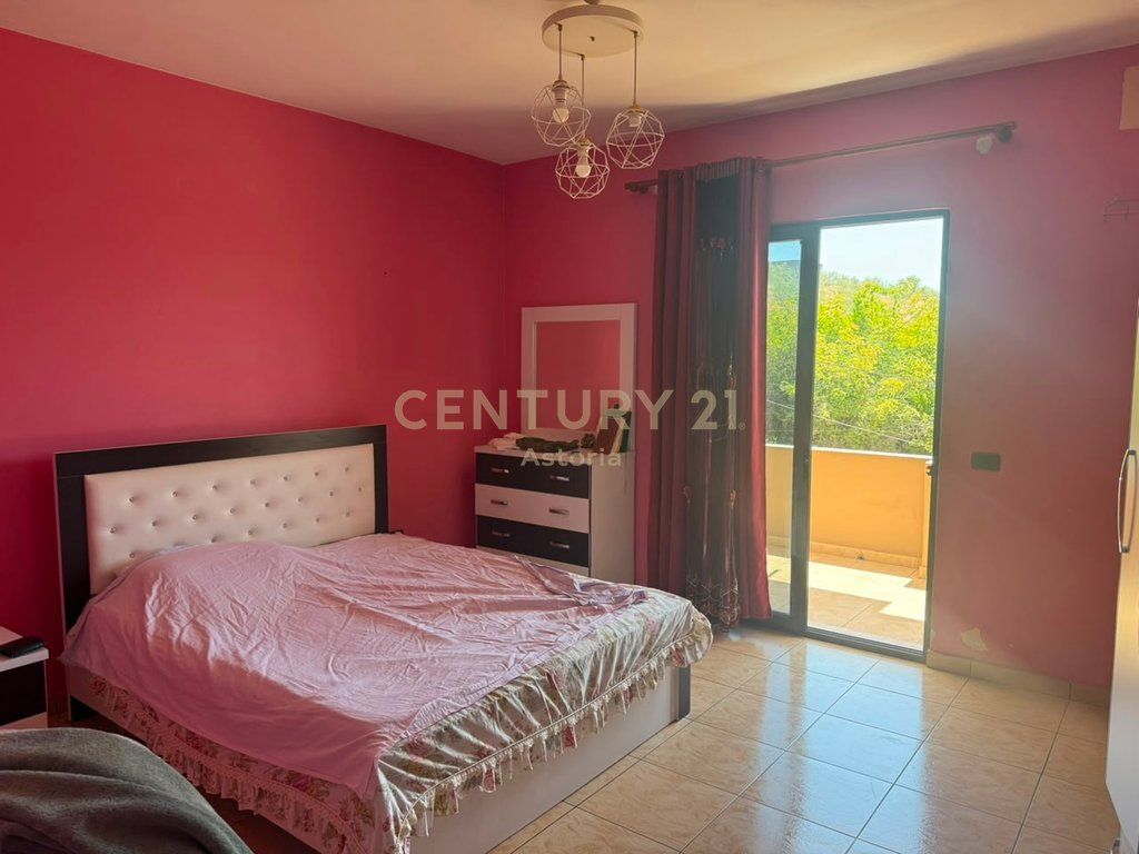 SECOND FLOOR OF A VILLA FOR RENT IN VAQARR