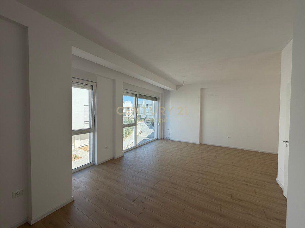 VILLA FOR SALE – ABA RESIDENCE, FARKË