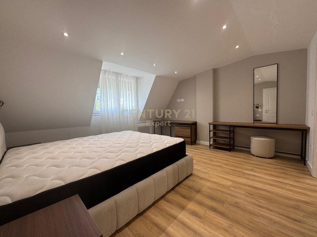 FOR RENT MODERN DUPLEX + PARKING AT DRY LAKE