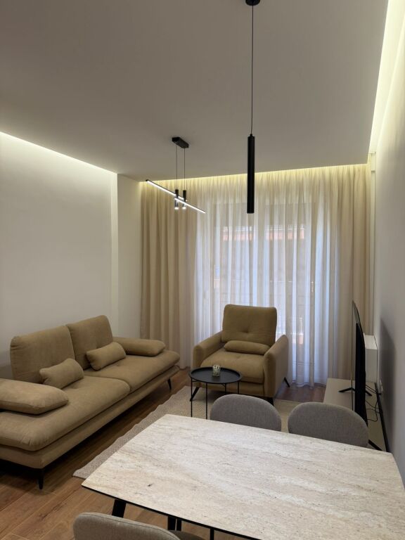 Rent | Apartament 1 + 1 | Fusha Aviacionit | 550 €/month