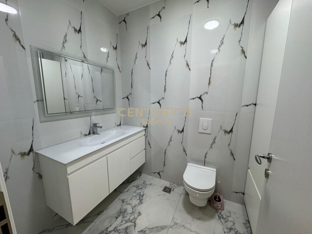 AFFITTIAMO APPARTAMENTO 2+1+2 NELLA ZONA DI ASTIRI! 700 € /Mese