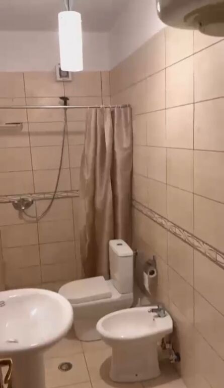 GARSONIERE ME QIRA - SHKOLLA E BALETIT, TIRANE