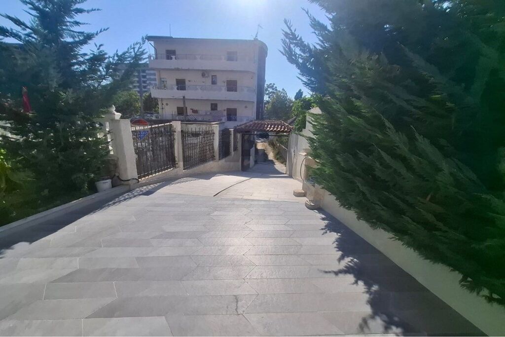 SHTËPI PRIVATE 1+1 PËR QIRA AFATGJATË – CENTRALE, VLORË