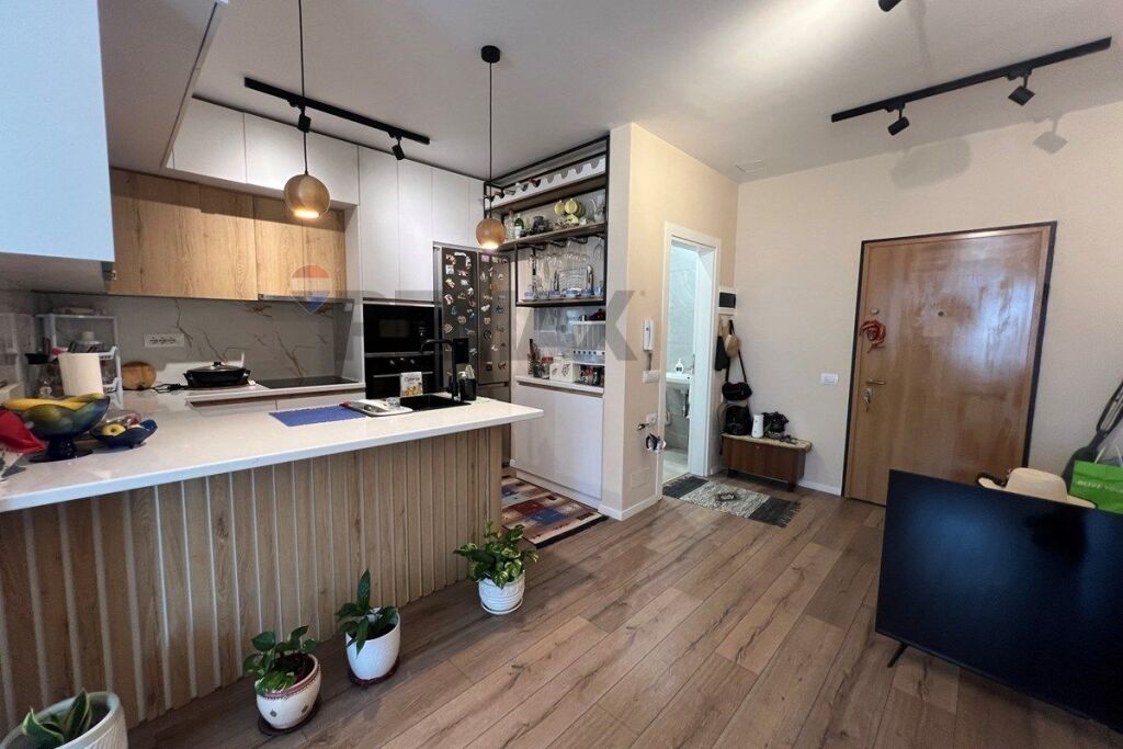 2+1 APARTMENT FOR SALE – NEAR CONAD, VLORË