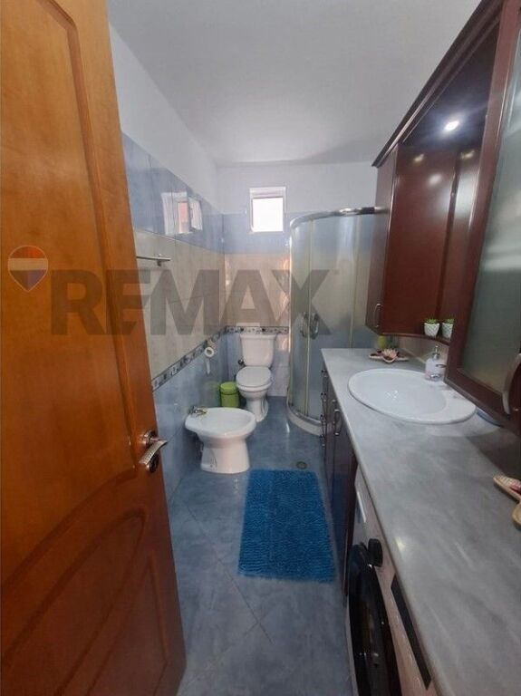 SHTËPI PRIVATE 2+1 PËR QIRA – LUNGOMARE, VLORË