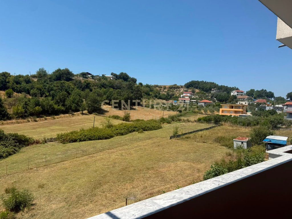 SECOND FLOOR OF A VILLA FOR RENT IN VAQARR