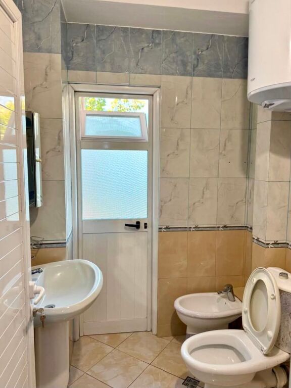 2+1 apartment for rent in Brryli, 50000 lek per month