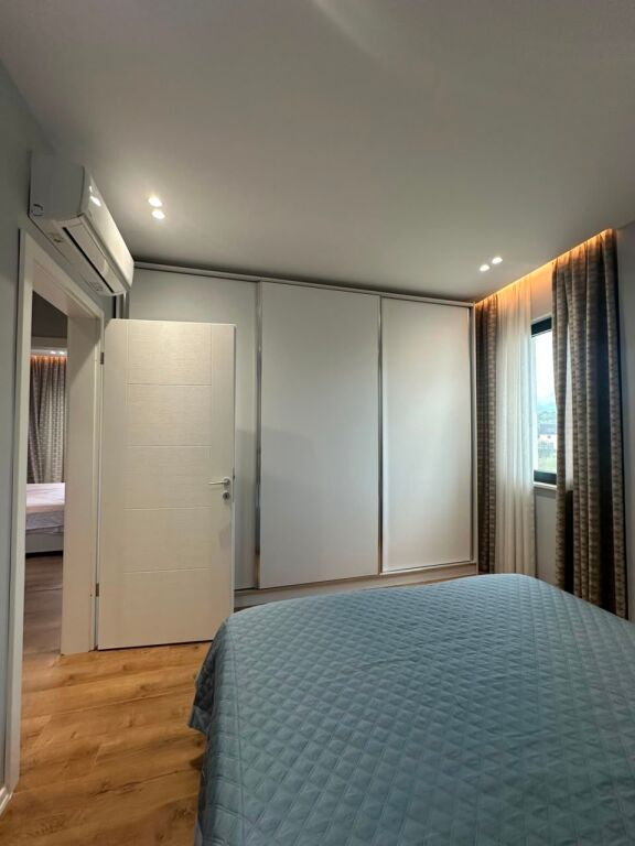 Apartament ne shitje, 2+1+2, Radisson Hotel