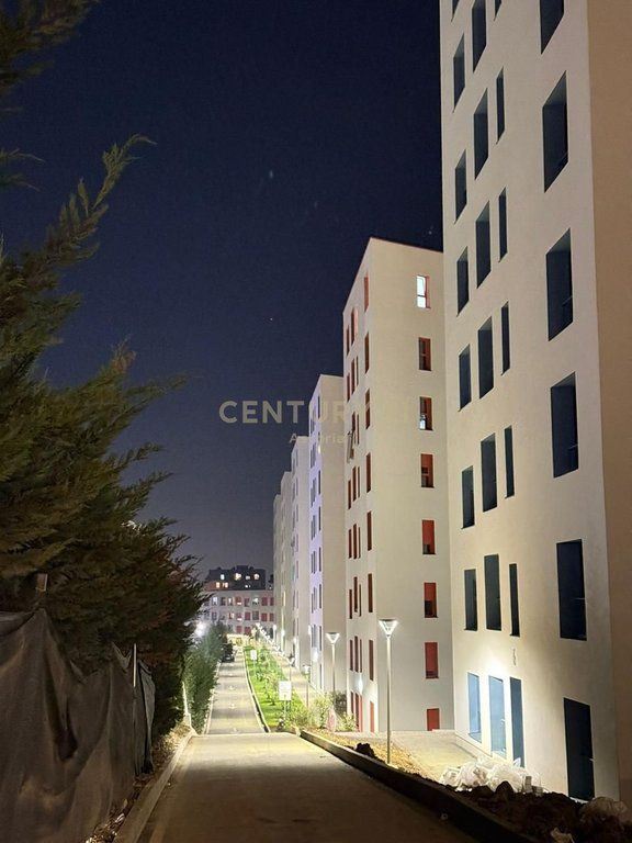 Jepet me qira apartament 1+1 tek rezidenca Kadiu, Ali Demi