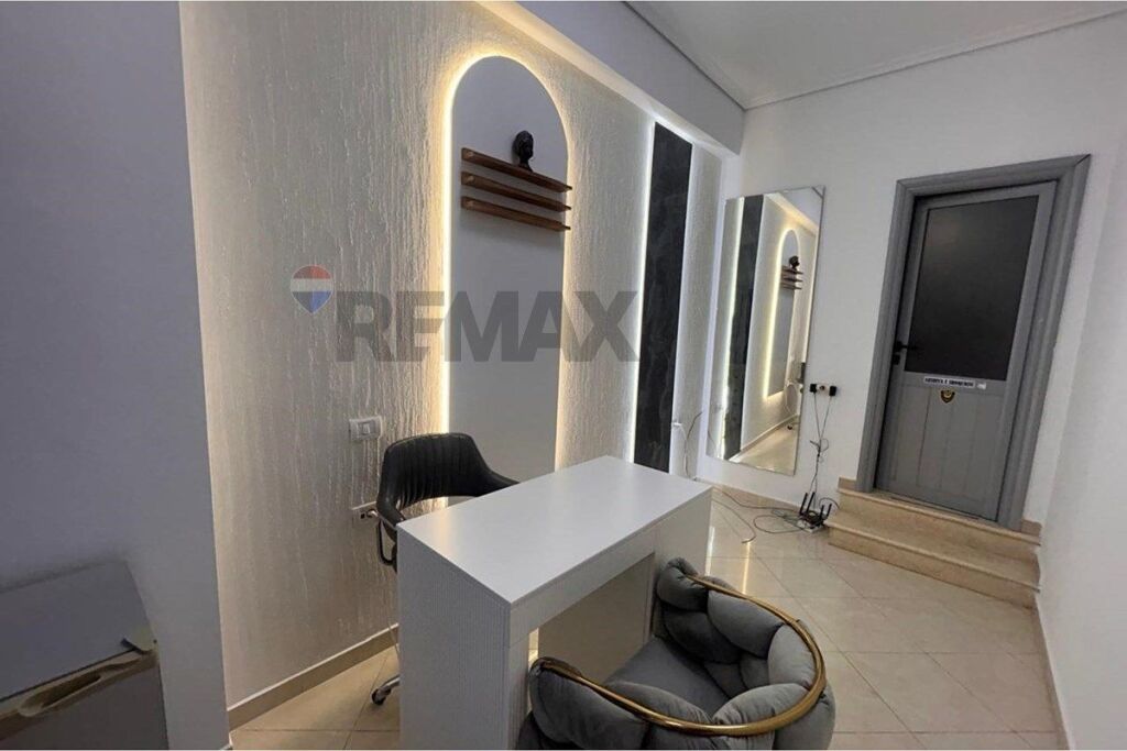 🏢 COMMERCIAL SPACE FOR RENT – ISMAIL QEMALI BOULEVARD, VLORË