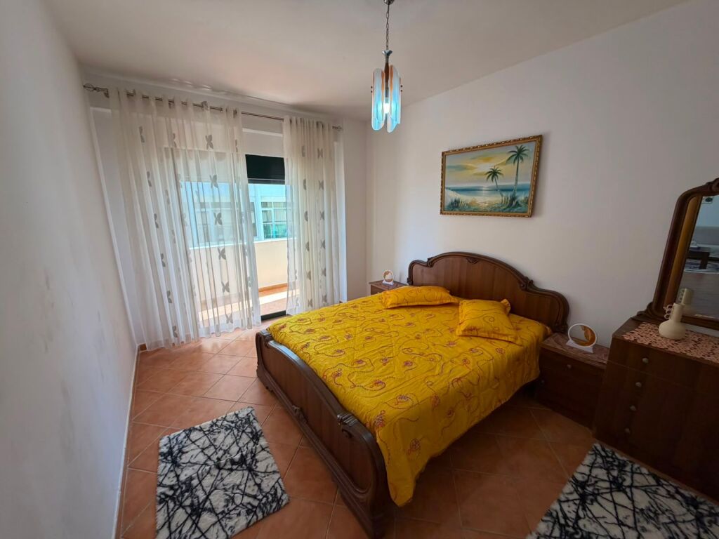 Shitet apartament 1+1+2 ballkone ne Plazh,Durres!