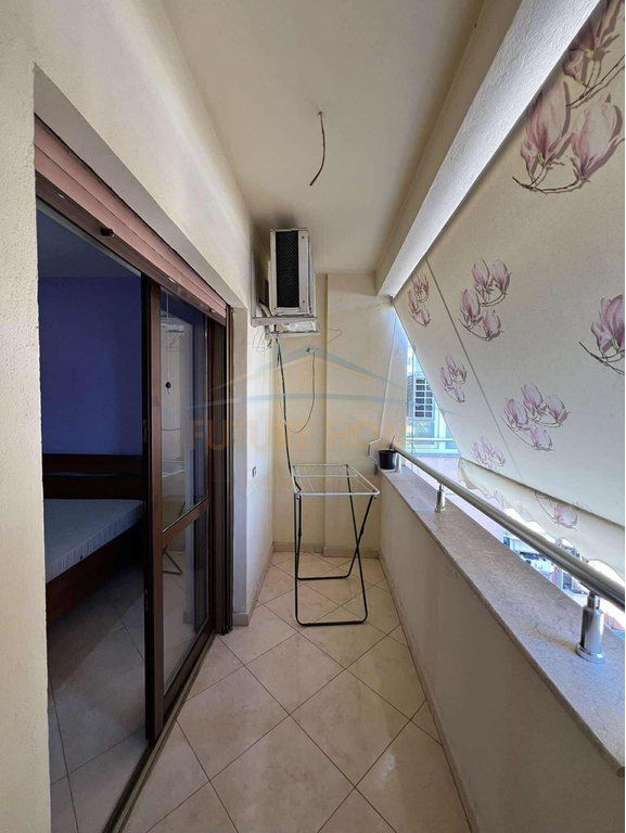 Affitto, Duplex, Comune di Parigi, Tirana