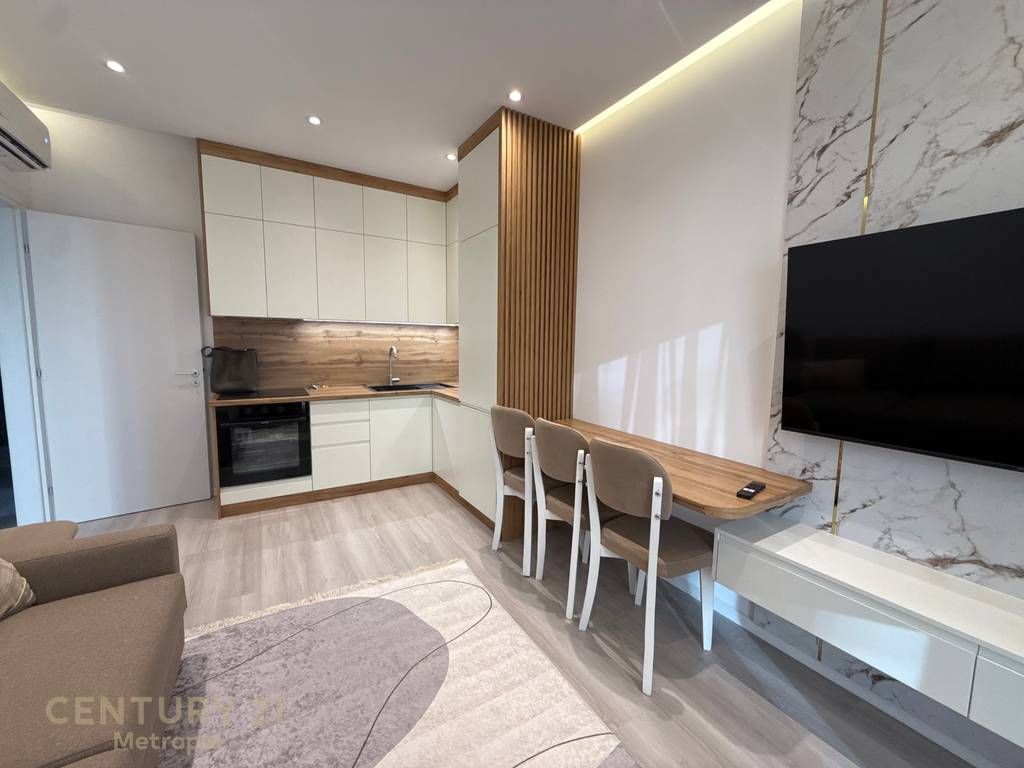 FOR RENT APARTMENT 2+1+2, ZOGU I ZI! 800 € /Month 80,000 Lek /Month