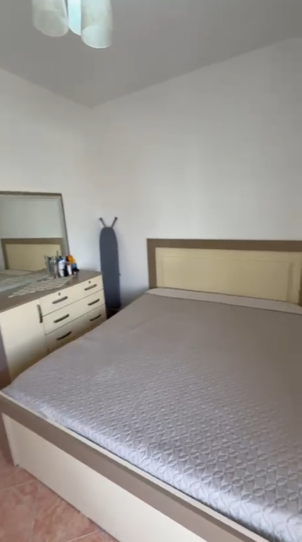 Tirane, rent with urgency apartment+veranda | Penthouse 2+1+Balcony, 120 m2 350 € (Near casa italia)

