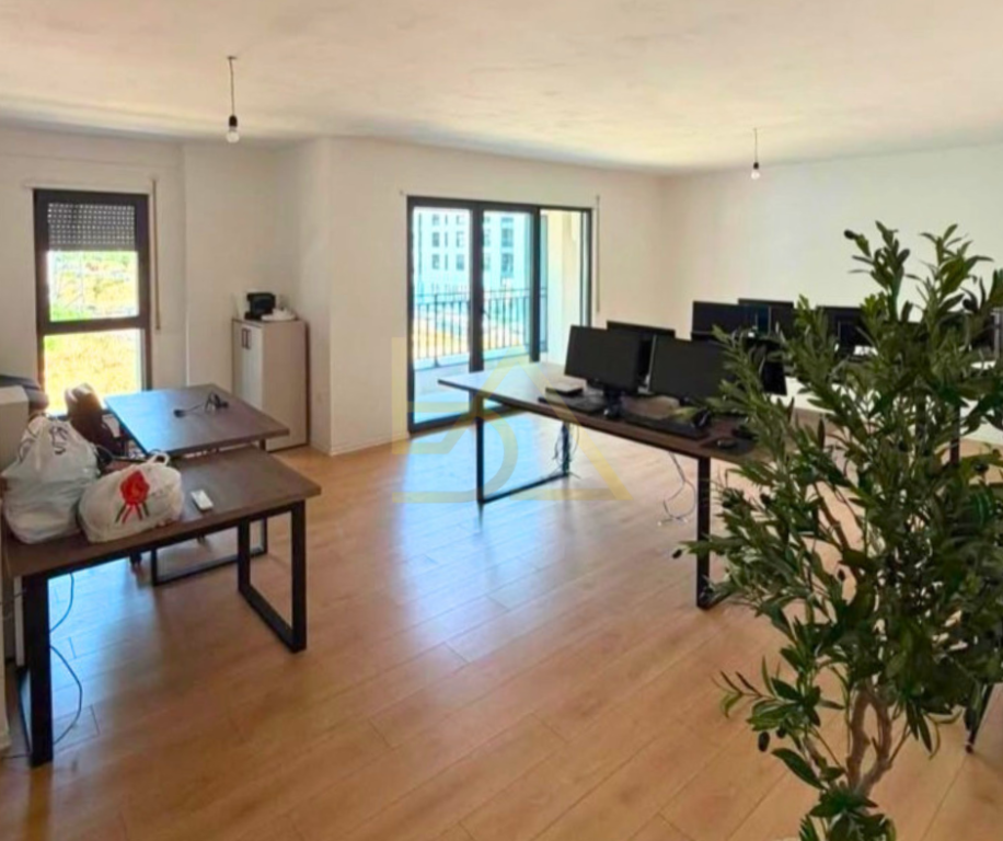 Office Space for Rent – Ndregjoni Complex, New Boulevard, Tirana