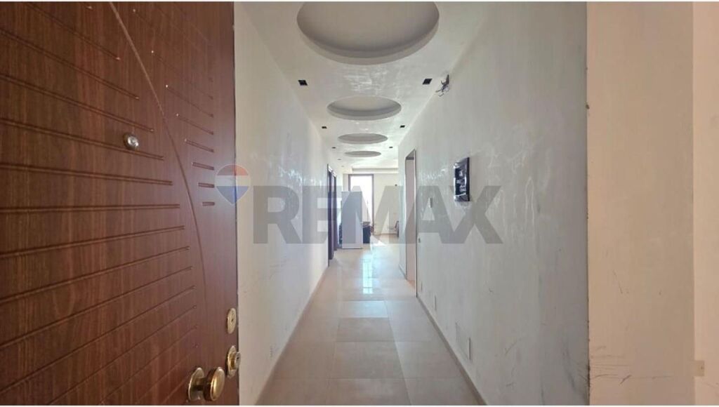 🏢 EXCLUSIVE BUSINESS PREMISES FOR RENT – LUNGOMARE, VLORË