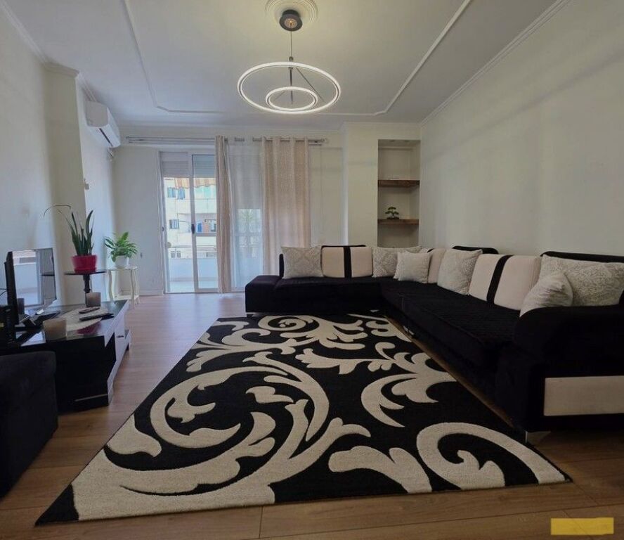 Shitet, Apartament 2+1+Depo, Unaza e Re, Tirane 165,000 €