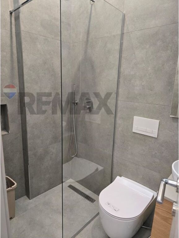 STUDIO FOR RENT – LUNGOMARE, VLORË