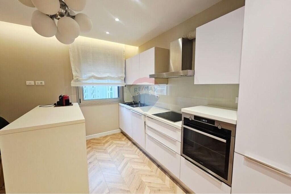 Apartament me qira 3+1+2 ne Kompleksin Nobis!
