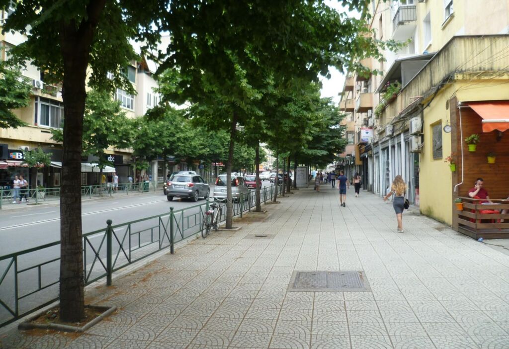 ✨ AMBIENT BIZNESI ME QIRA – RRUGA E DURRËSIT ✨