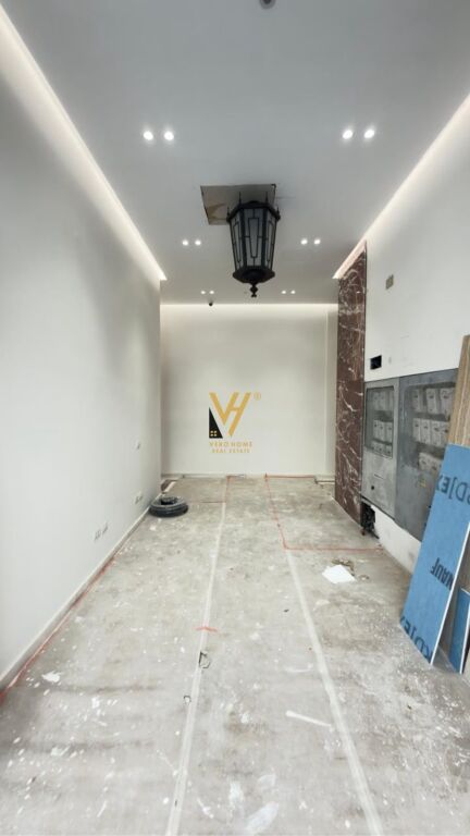 JEPET AMBIENT BIZNESI 129 M2 ME QIRA TE LIQENI I THATE 4.000 EURO