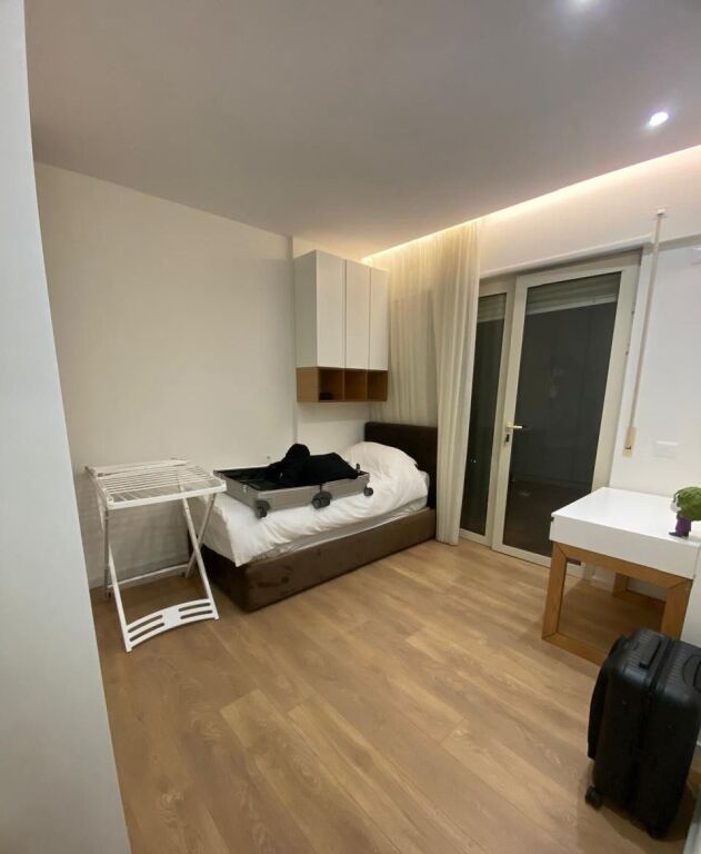 Affitto | Apartament 3 + 1 | Liqeni i Thatë | 1100 €/mese