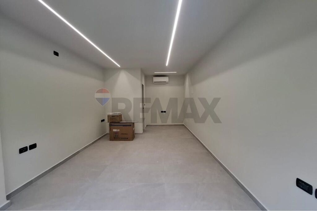 🏢 BUSINESS PREMISES FOR RENT – ISMAIL QEMALI BOULEVARD, VLORA