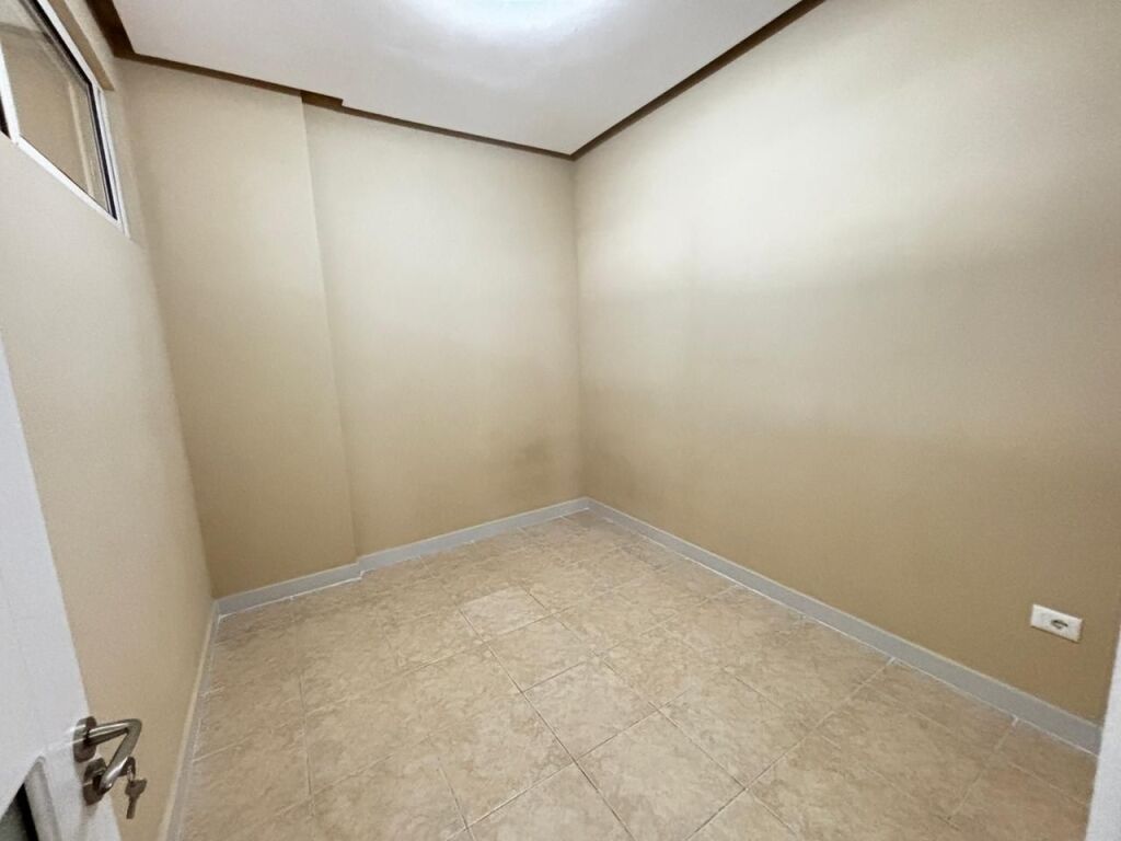 Shitet apartament 3+1  ne Plazh,Durres!