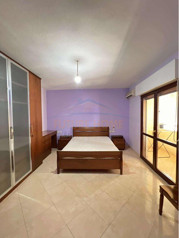 Affitto, Duplex, Comune di Parigi, Tirana