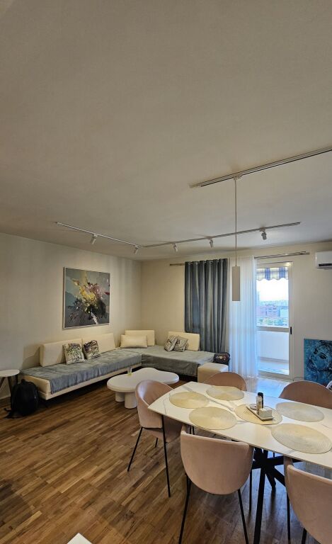 Rent | Apartament 2 + 1 | Skanderbeg Square | 950 €/month