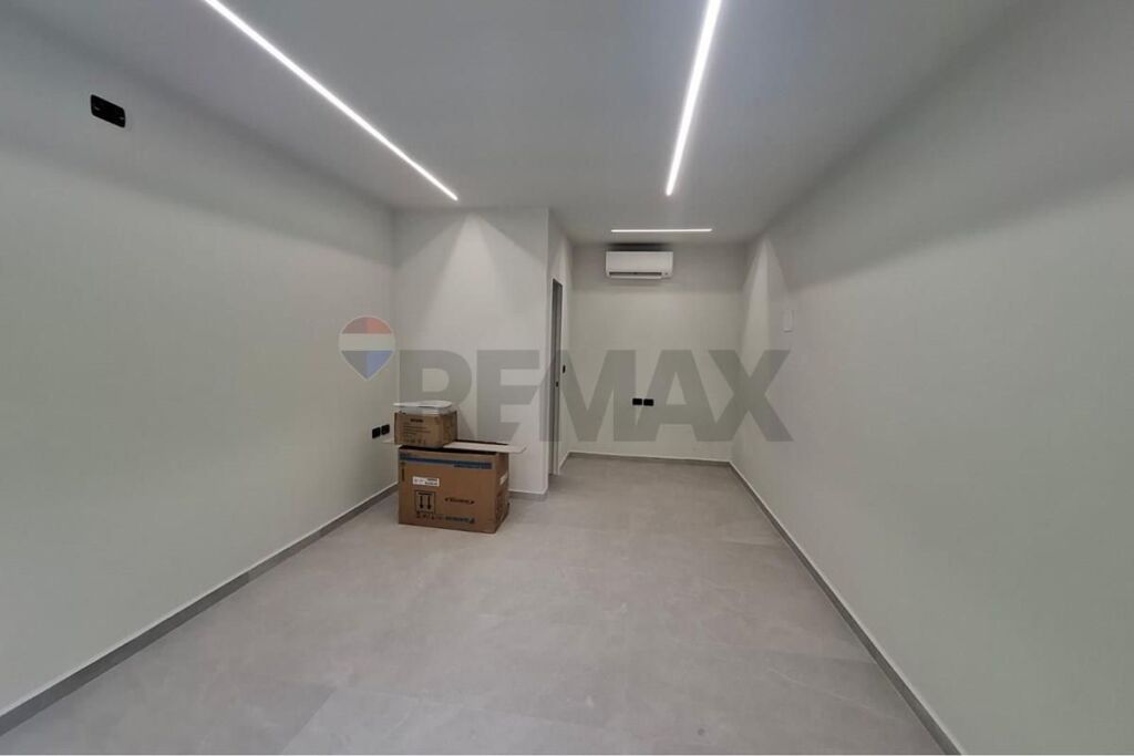 🏢 BUSINESS PREMISES FOR RENT – ISMAIL QEMALI BOULEVARD, VLORA