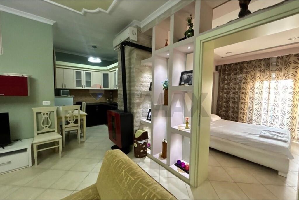 🏡 APPARTAMENTO 1+1 IN AFFITTO – TRANSBALKANICO, VICINO AL PORTO, VLORA