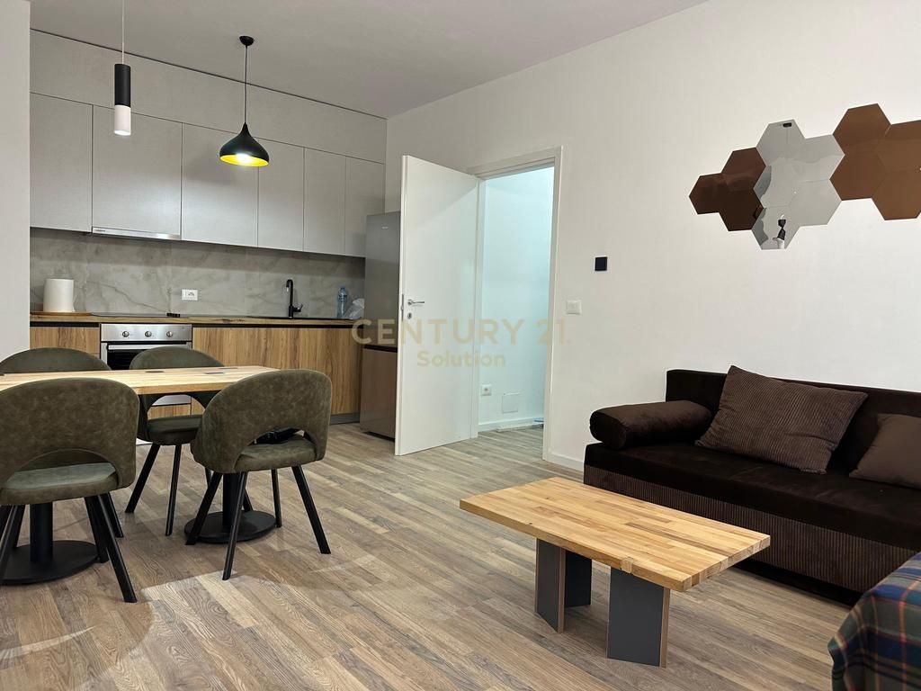 APARTMENT 2+1+2 +VERANDA FOR RENT NEAR NEW BOULEVARD!