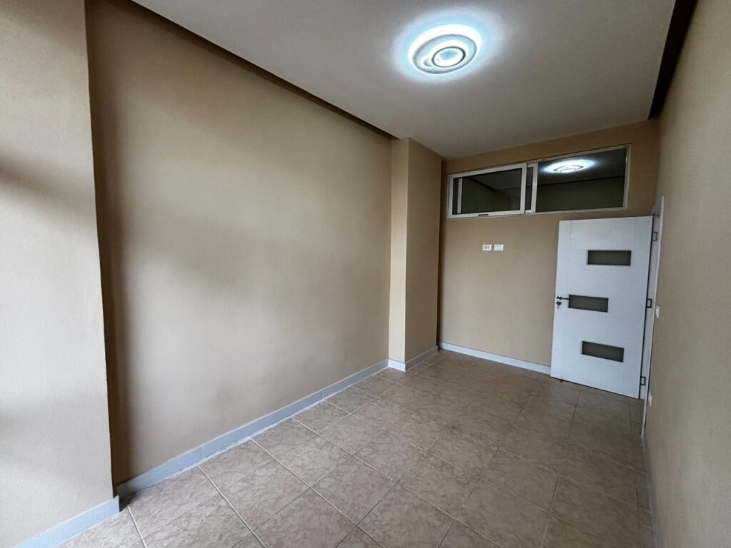 Shitet apartament 3+1  ne Plazh,Durres!