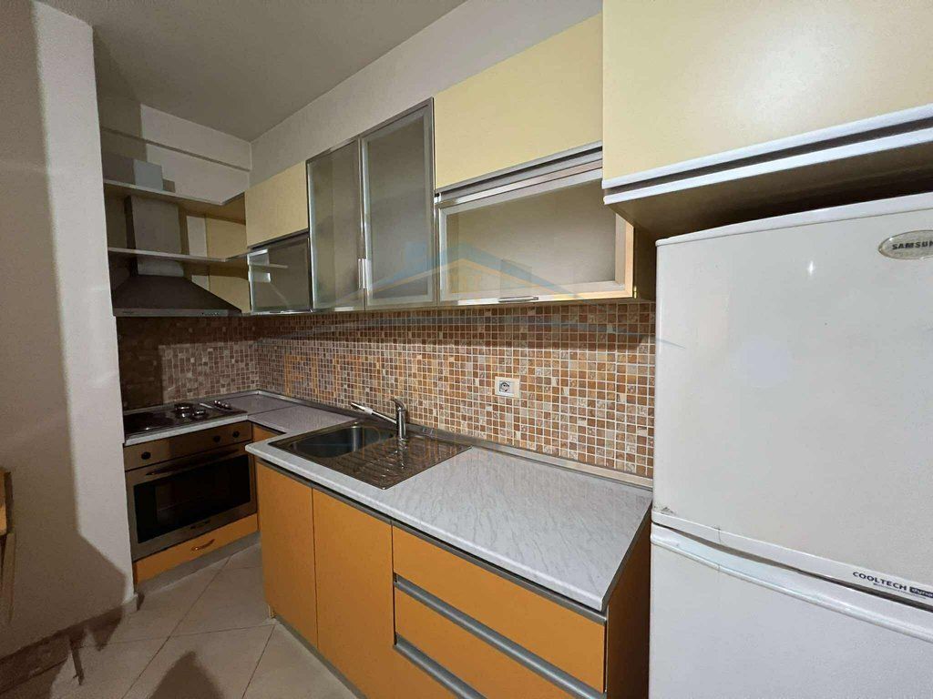Affitto, Duplex, Comune di Parigi, Tirana