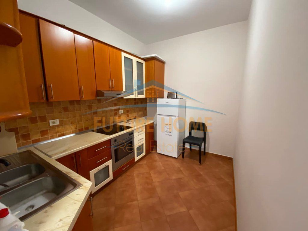 Rent, Apartment 2+1, Paris Commune, Tirana.