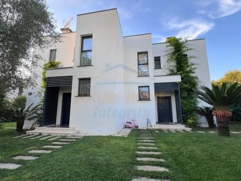 Qera, 2 Vila të bashkëngjitura, Vala Mar Residence, Hamallaj.