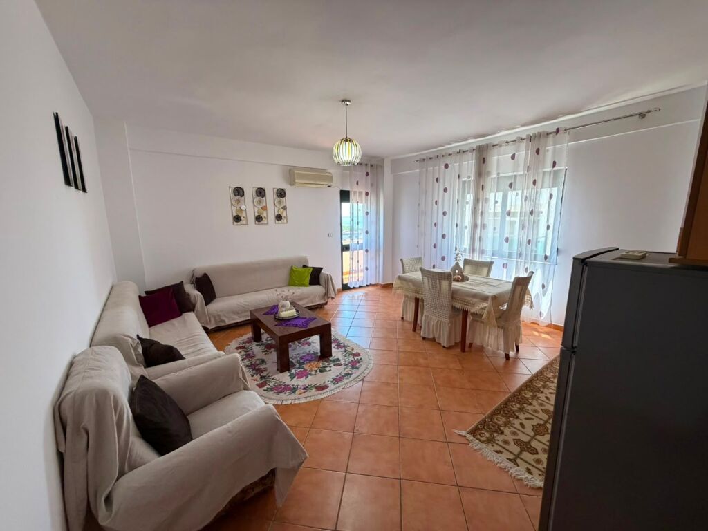 Shitet apartament 1+1+2 ballkone ne Plazh,Durres!