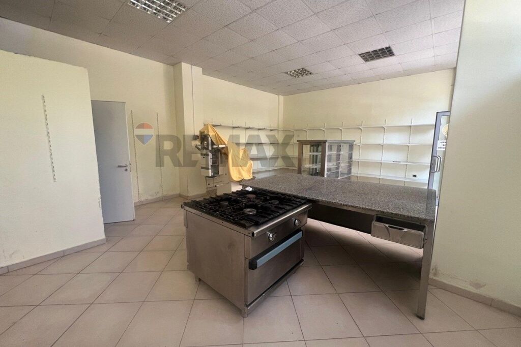 DYQAN PËR QIRA – RRUGA E ÇIPAJVE, VLORË