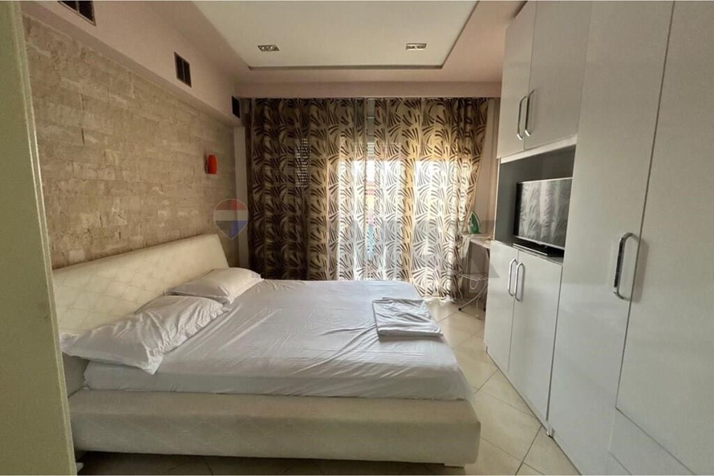 🏡 APPARTAMENTO 1+1 IN AFFITTO – TRANSBALKANICO, VICINO AL PORTO, VLORA