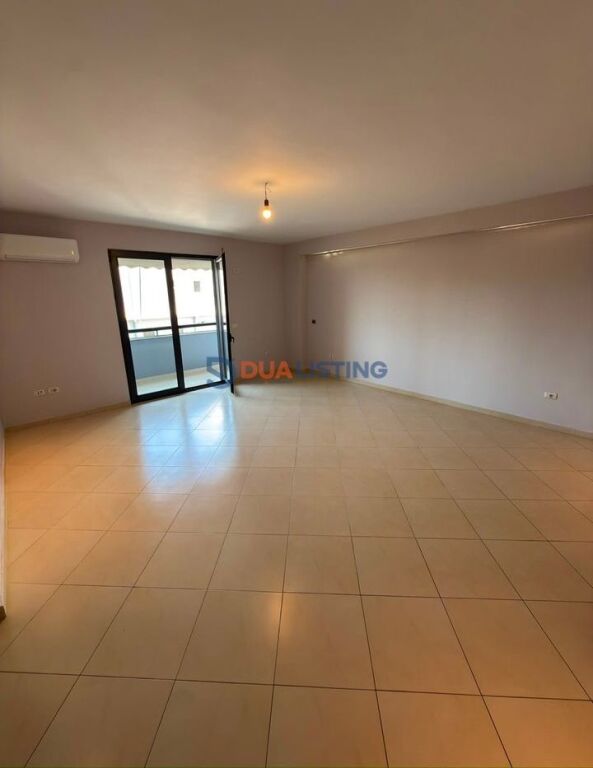 Jepet me Qira Ambient 3+1+2 për Zyra – Stadiumi Dinamo | 122.8 m² | Me Post Parkimi