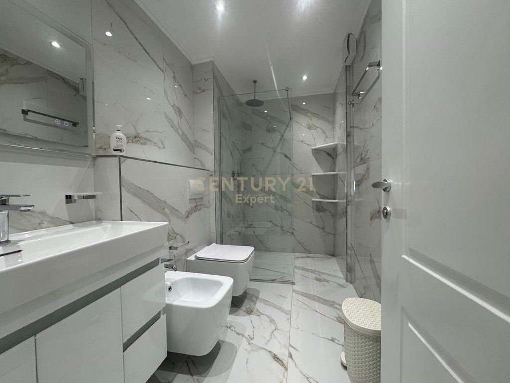FOR RENT MODERN DUPLEX + PARKING AT DRY LAKE