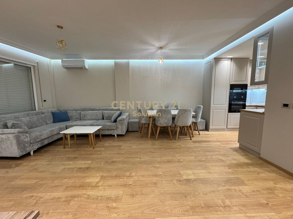 AFFITTIAMO APPARTAMENTO 2+1+2 NELLA ZONA DI ASTIRI! 700 € /Mese