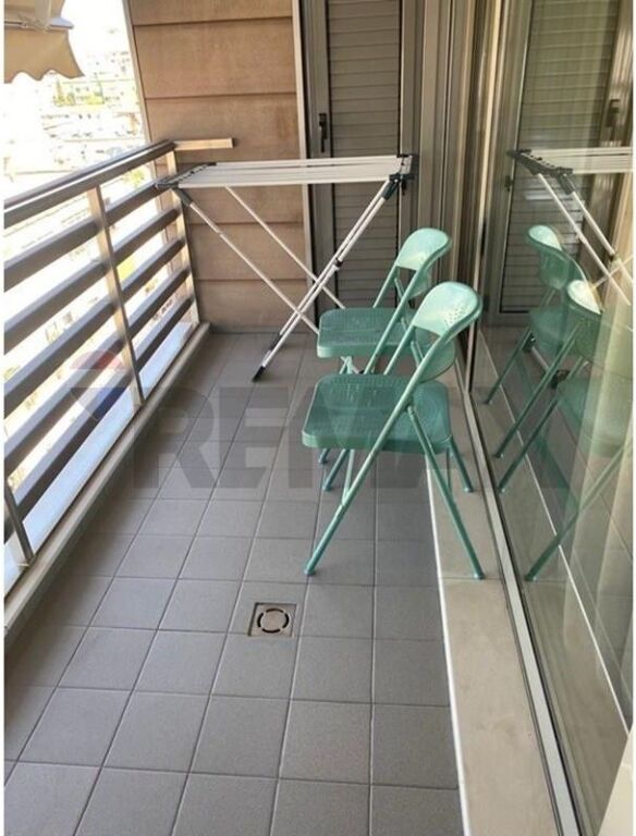 Affittasi appartamento 2+1 con posto auto Zona del Blloku