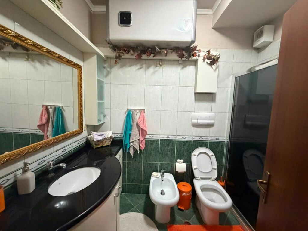🏢 SHITET APARTAMENT 2+1+2 PRANË HYRJES SË REZIDENCËS KODRA E DIELLIT