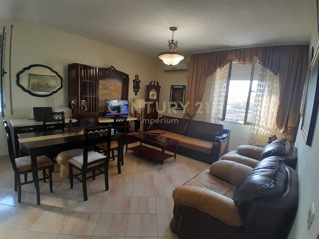 Apartament 2+1 për Shitje pranë Amerikan 3, Yzberisht!