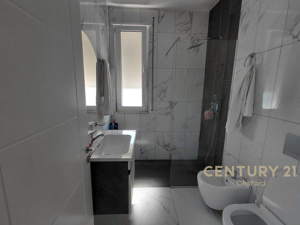Apartament 2+1 me Qira – Fusha e Aviacionit