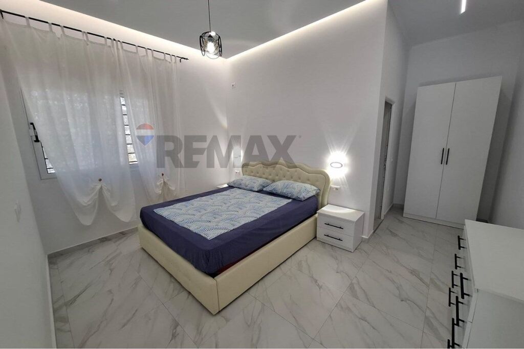 SHTËPI PRIVATE 1+1 PËR QIRA AFATGJATË – CENTRALE, VLORË